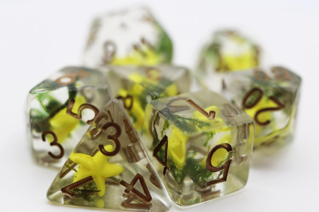 Foam Brain | Polyhedral 7-Die Set | Yellow Starfish and Seaweed